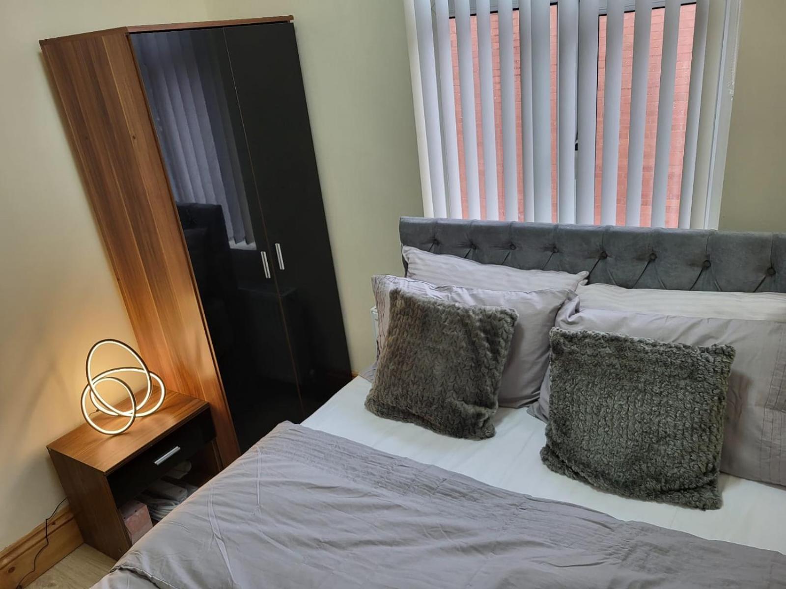 Rooms In Manchester 6 Minutes Drive To Victoria Station Oda fotoğraf