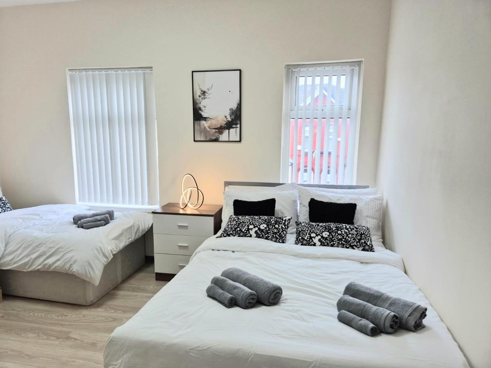 Rooms In Manchester 6 Minutes Drive To Victoria Station Dış mekan fotoğraf
